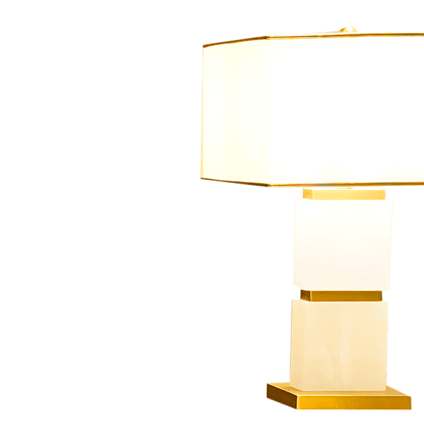 Contemporary Illumination: Classic White Lamp with Modern Design