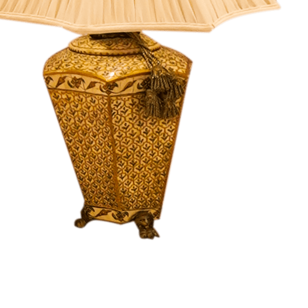 Contemporary Charm Lamp